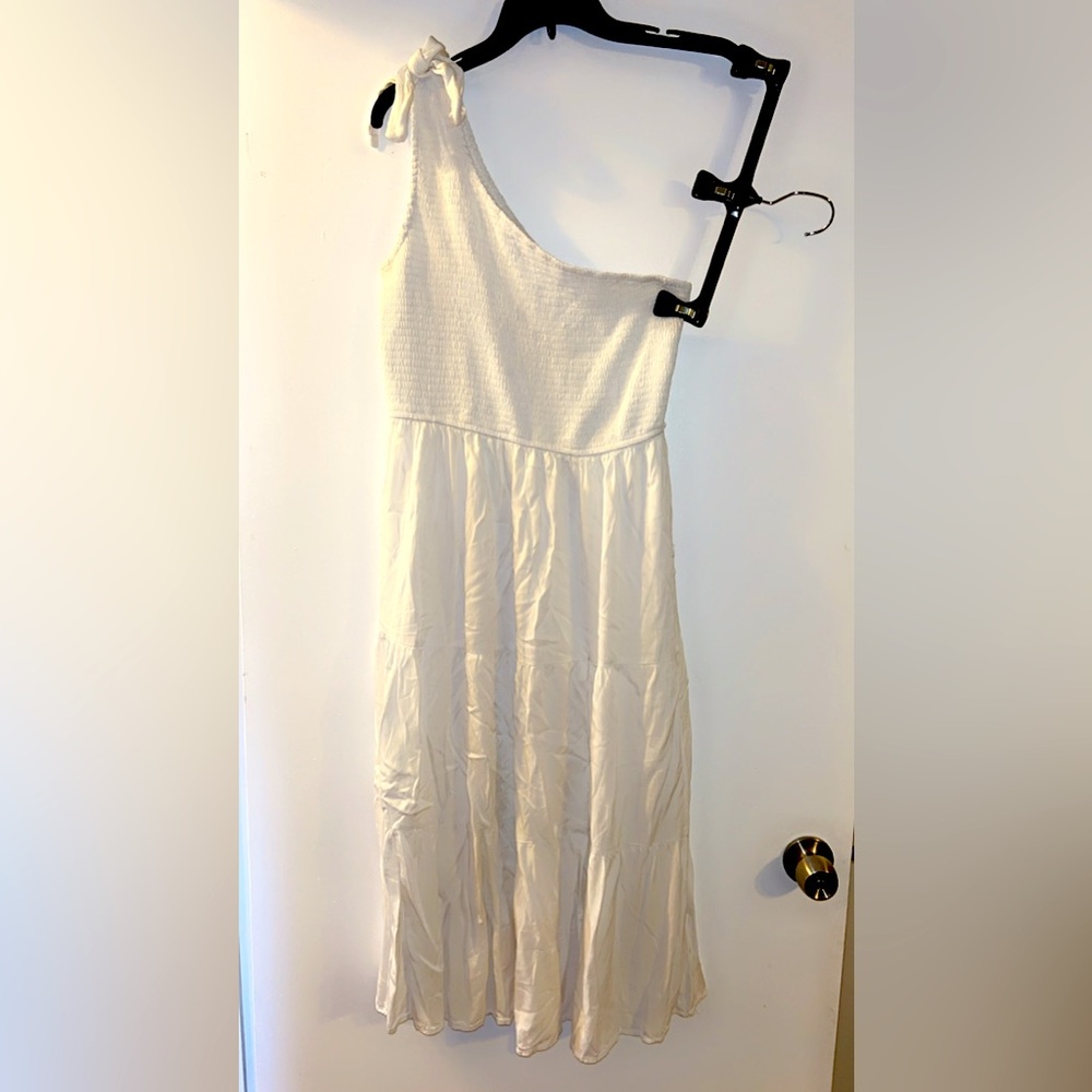 Elegant One Shoulder White Dress